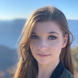 Meet your Posher, Claire